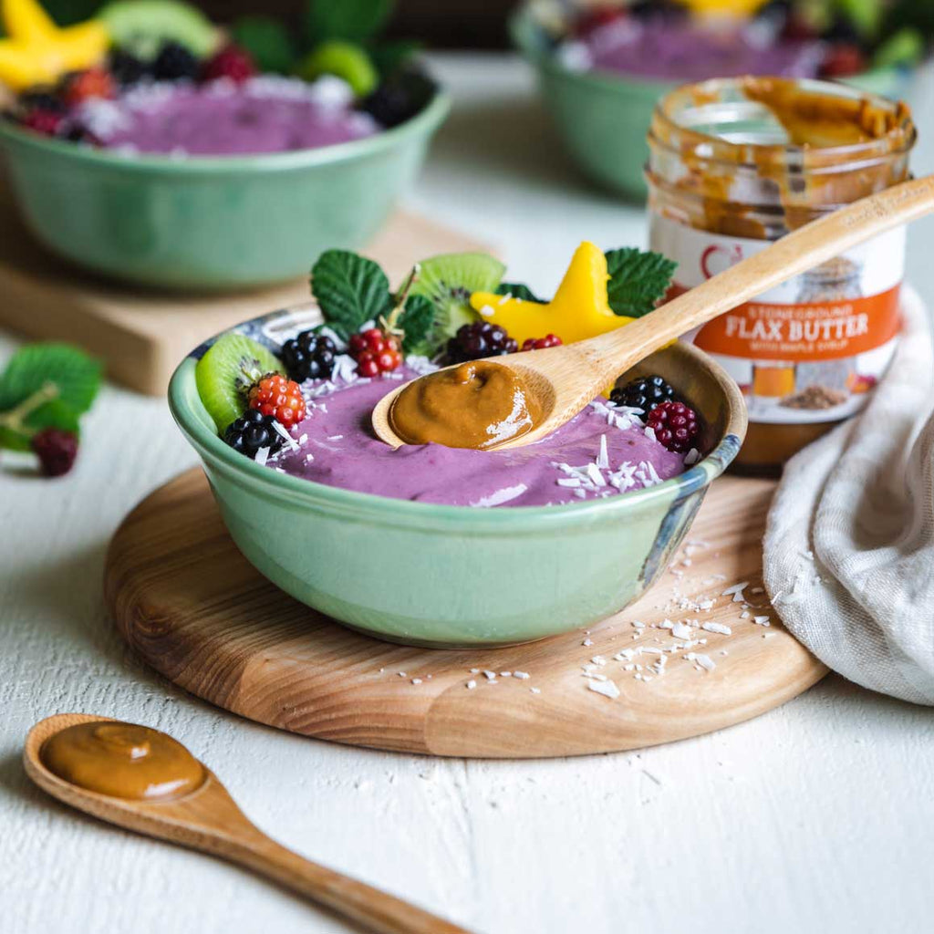 Vegan Blackberry and Flax Butter Smoothie Bowl